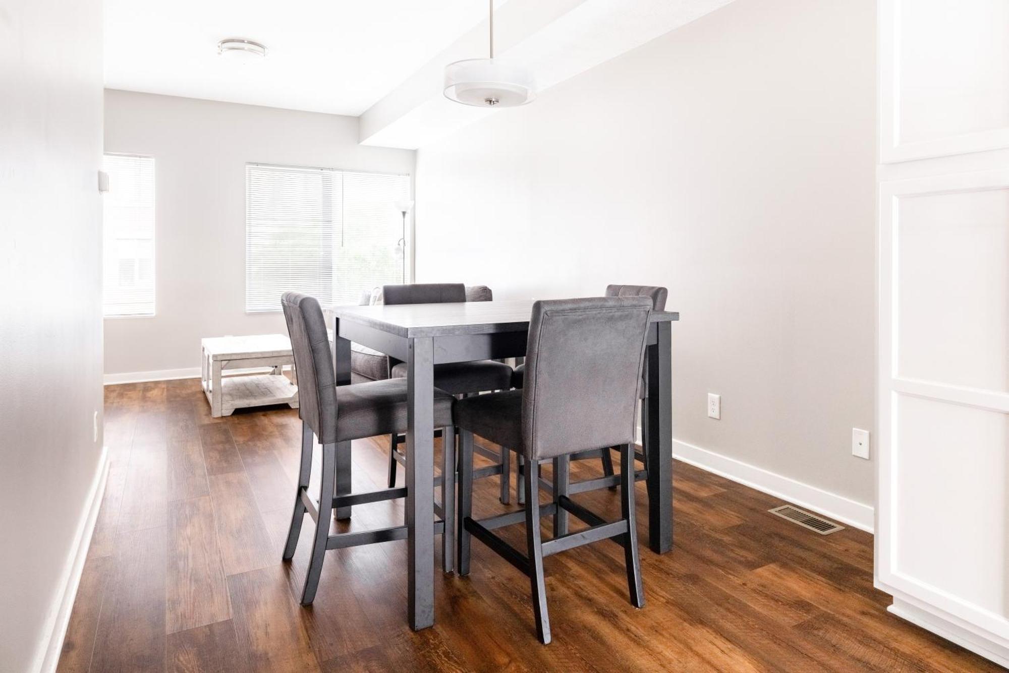 Luxury Downtown Townhome Unit 5 Cleveland Exterior photo